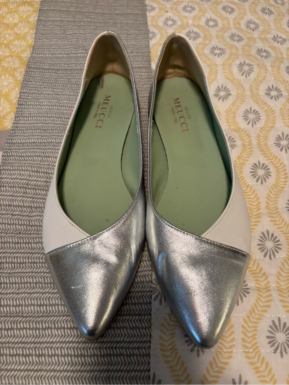 Sesto Meucci Silver and White Pointed-Toe Leather Flats with Green Insoles